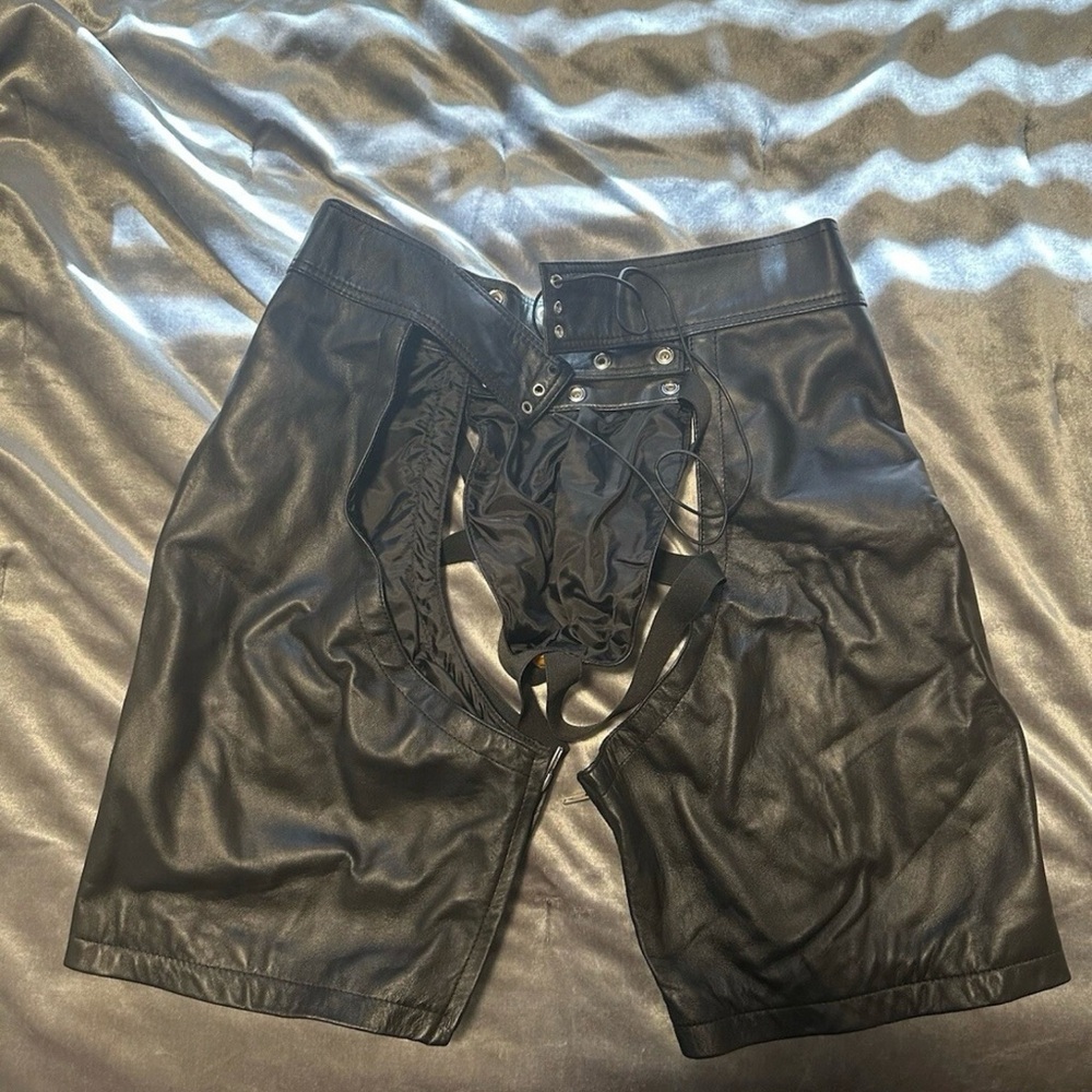 Black and Orange Leather Chaps - Picture 4 of 6